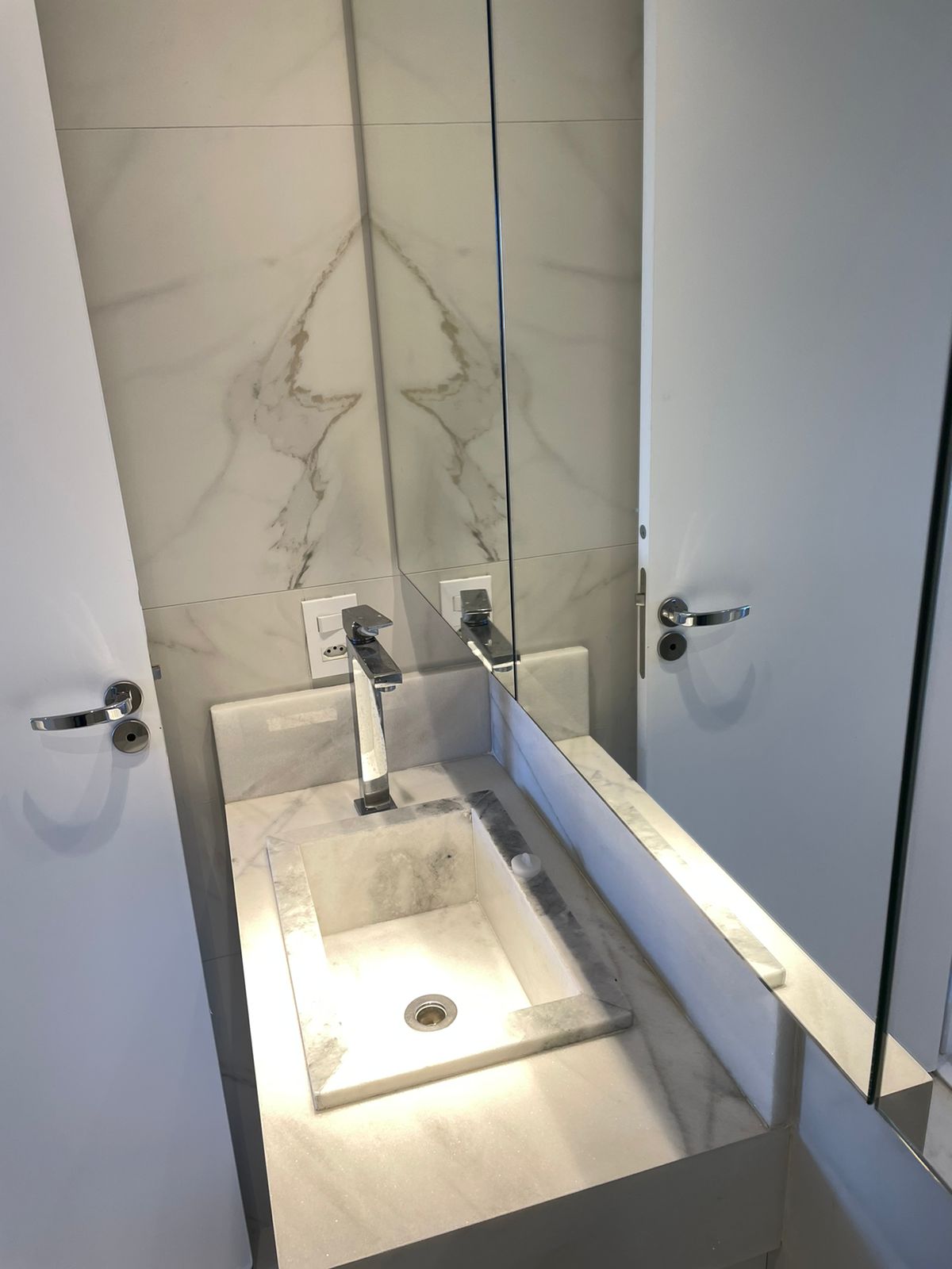 Imagem Apartamento com 2 Quartos para Alugar, 144 m²em Melville Empresarial I e II - Barueri