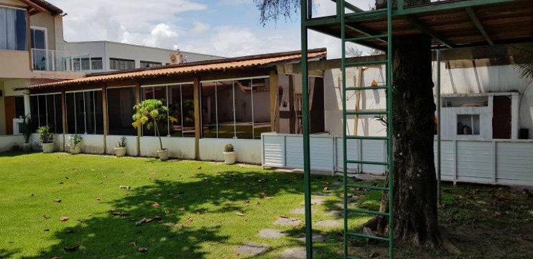Imagem Casa de Condomínio com 4 Quartos à Venda, em Barra da Tijuca - Rio de Janeiro Imagem Casa de Condomínio com 4 Quartos à Venda, em Barra da Tijuca - Rio de Janeiro