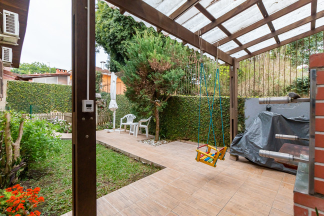 Imagem Casa com 3 Quartos à Venda, 182 m² em Bacacheri - Curitiba Imagem Casa com 3 Quartos à Venda, 182 m² em Bacacheri - Curitiba