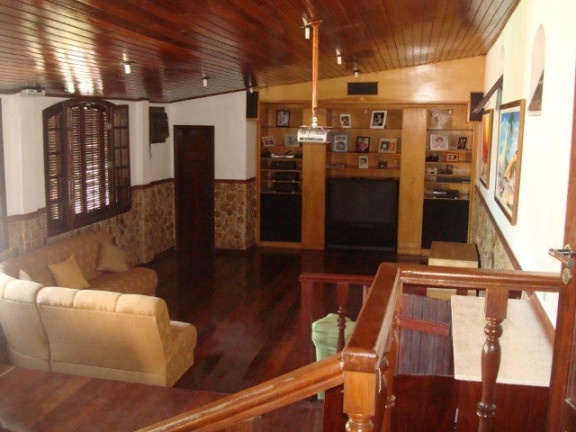Imagem Casa com 7 Quartos à Venda, 400 m² em Cadetes Fabres - Guapimirim