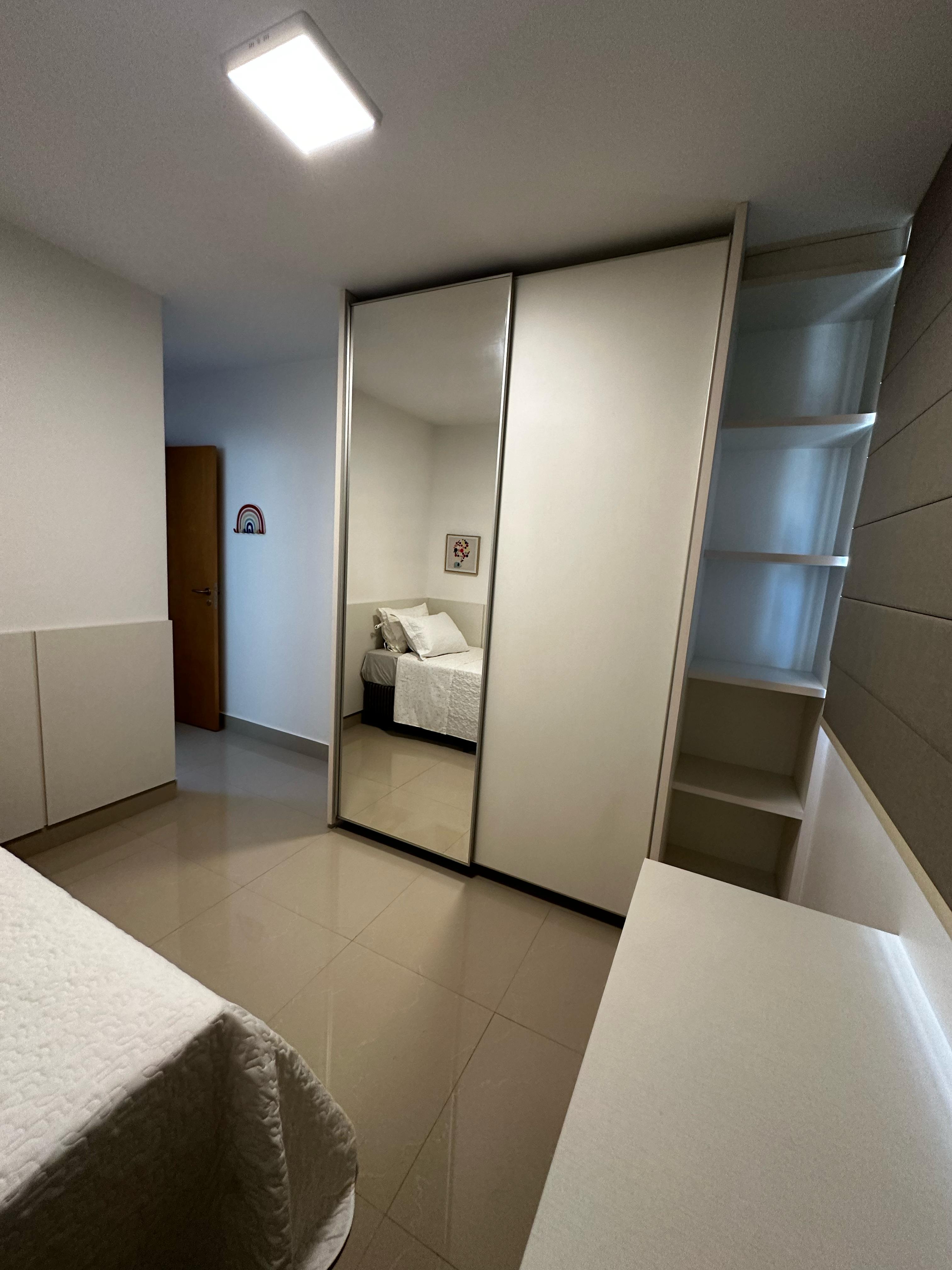 Imagem Sobrado com 3 Quartos à Venda, 161 m²em Sítios Santa Luzia - Aparecida de Goiânia