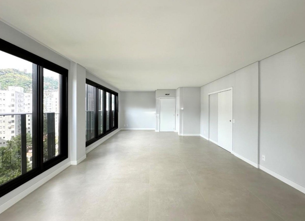 Imagem Apartamento com 3 Quartos à Venda, 114 m² em Centro - Florianópolis Imagem Apartamento com 3 Quartos à Venda, 114 m² em Centro - Florianópolis