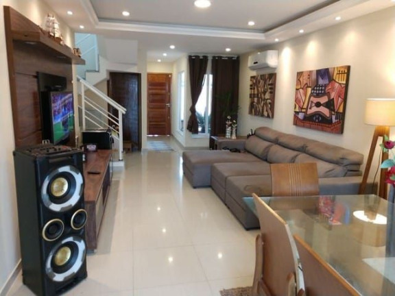 Imagem Casa com 4 Quartos à Venda, 180 m² em Praia de Itaipuaçu (Itaipuaçu) - Maricá Imagem Casa com 4 Quartos à Venda, 180 m² em Praia de Itaipuaçu (Itaipuaçu) - Maricá