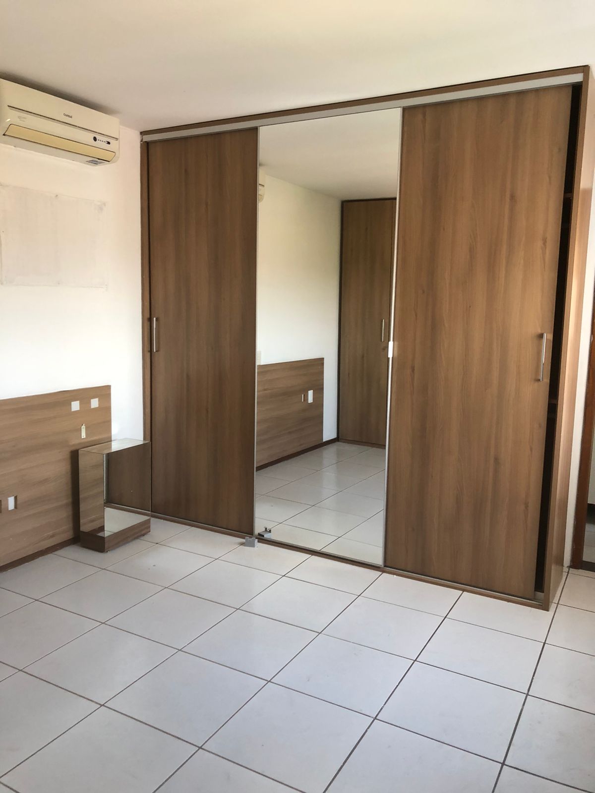 Imagem Apartamento com 3 Quartos para Alugar, 128 m²em Noivos - Teresina Imagem Apartamento com 3 Quartos para Alugar, 128 m²em Noivos - Teresina