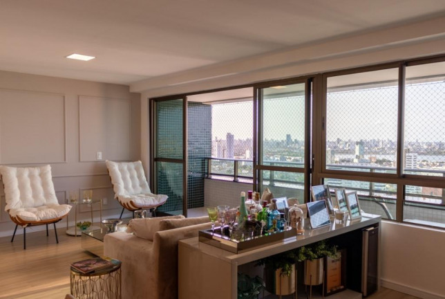 Imagem Apartamento com 4 Quartos à Venda, 150 m² em Pina - Recife