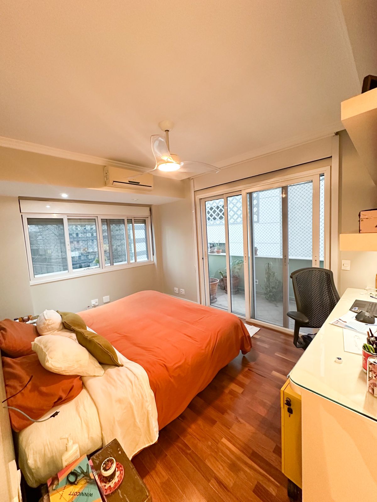 Imagem Apartamento com 2 Quartos à Venda, 130 m²em Itaim Bibi - São Paulo Imagem Apartamento com 2 Quartos à Venda, 130 m²em Itaim Bibi - São Paulo