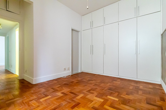 Imagem Apartamento com 3 Quartos à Venda,  em Laranjeiras - Rio de Janeiro