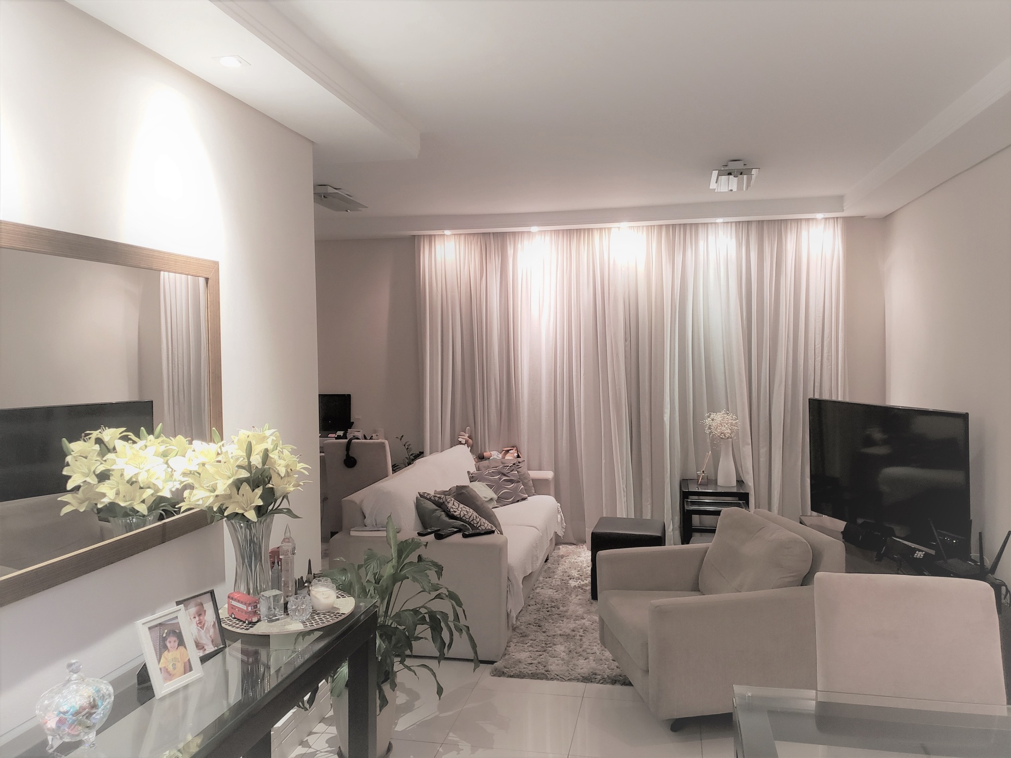 Imagem Apartamento com 3 Quartos à Venda, 103 m²em Moema - São Paulo