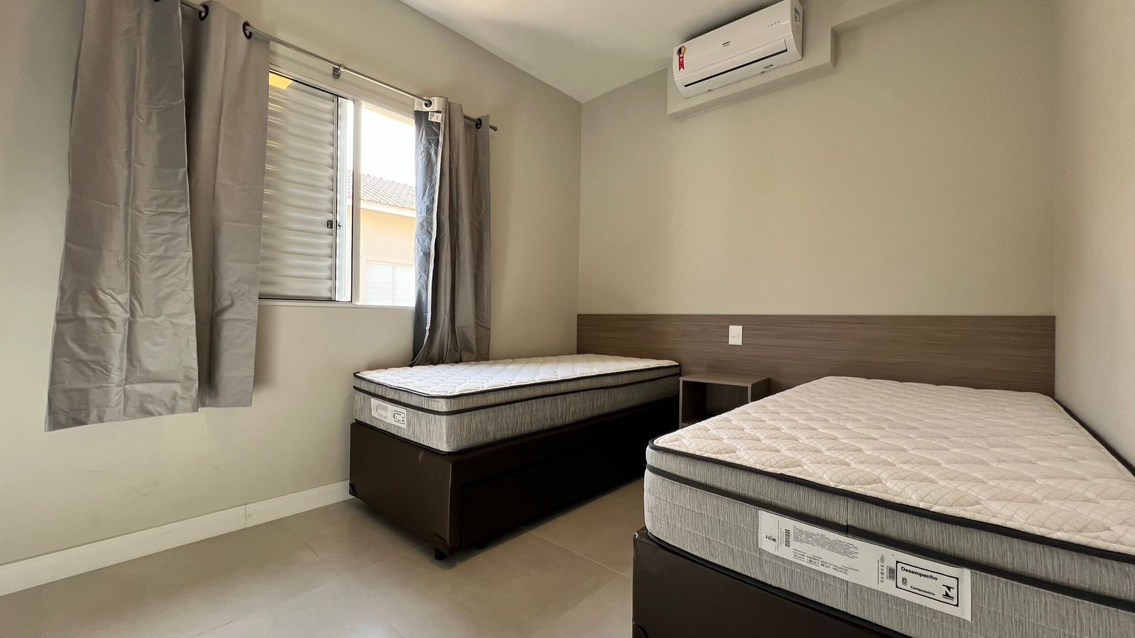 Imagem Casa de Condomínio com 2 Quartos para Alugar, 81 m²em São Lourenço - Bertioga