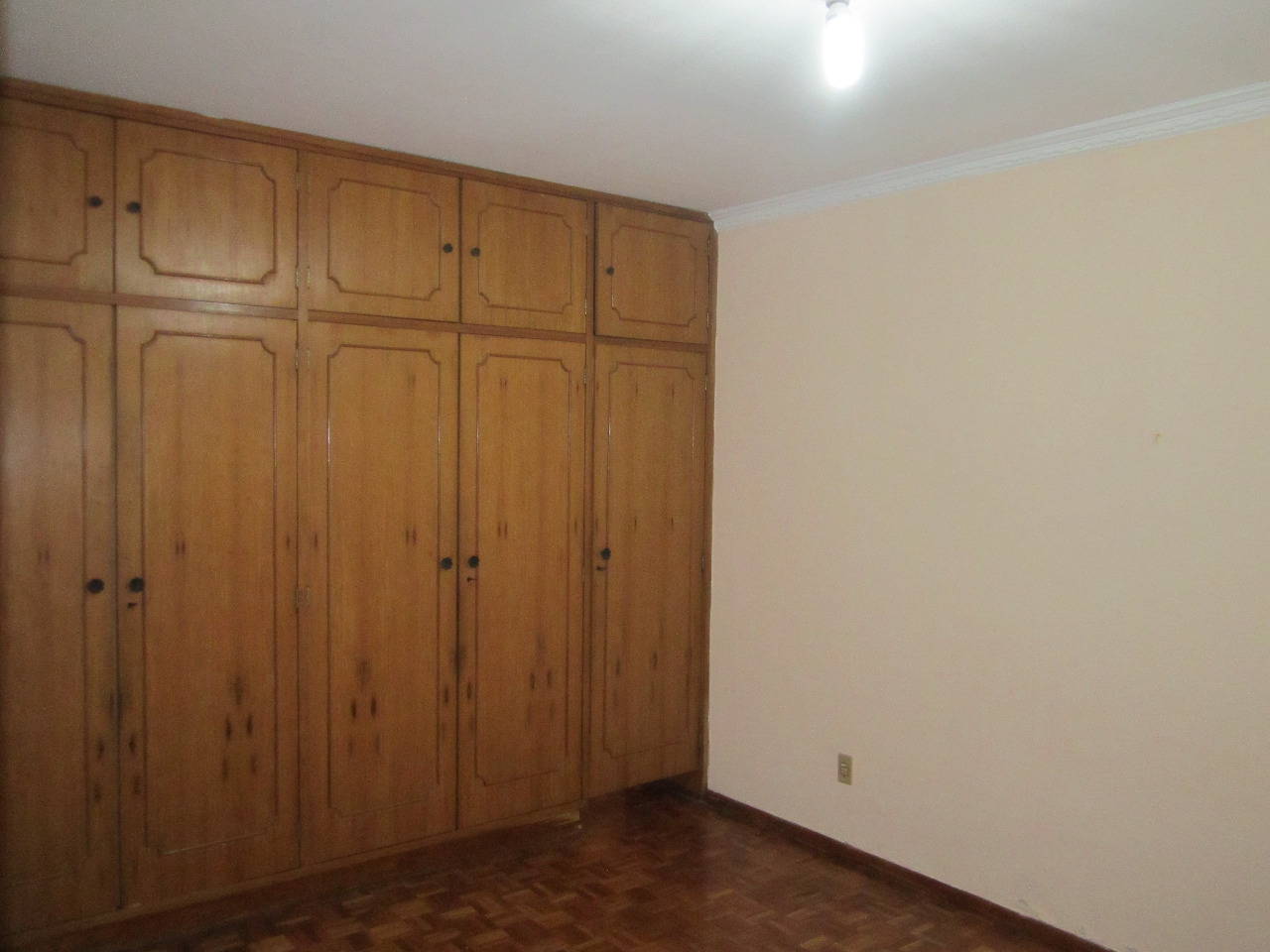 Imagem Casa com 6 Quartos para Alugar, 320 m²em Vila Augusta - Sorocaba