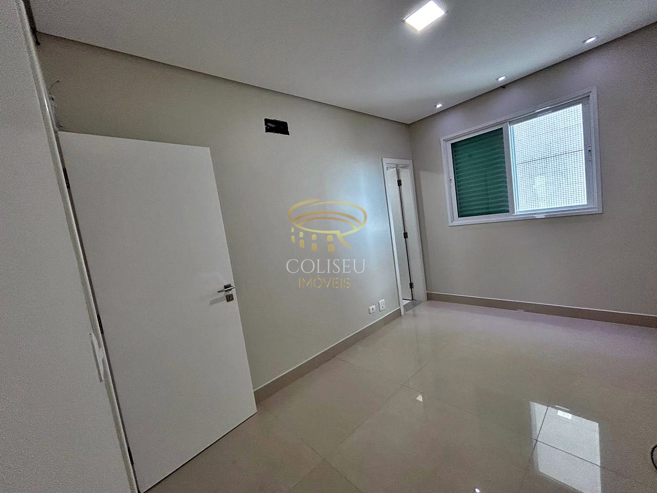 Imagem Apartamento com 3 Quartos à Venda, 147 m²em Zona Armazém - Maringá Imagem Apartamento com 3 Quartos à Venda, 147 m²em Zona Armazém - Maringá