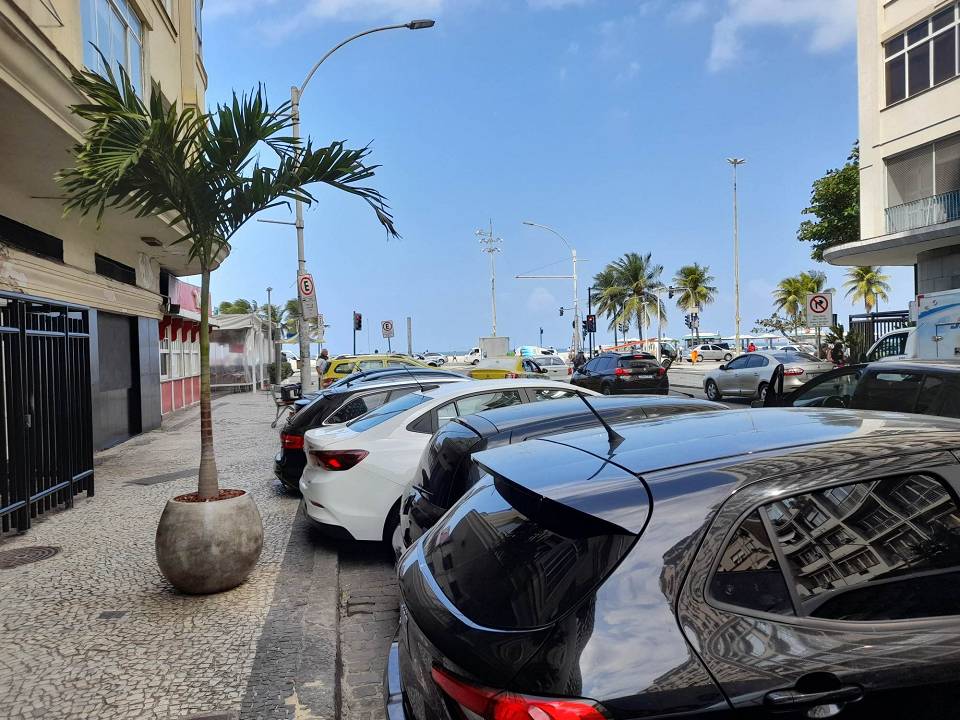 Imagem Apartamento com 1 Quarto para Alugar, 30 m² em Copacabana - Rio de Janeiro