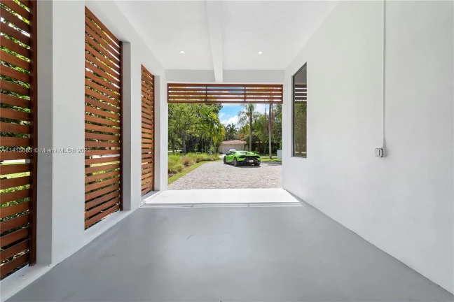 Imagem Casa com 5 Quartos à Venda, 387 m²em Alphaville Residencial Um - Barueri