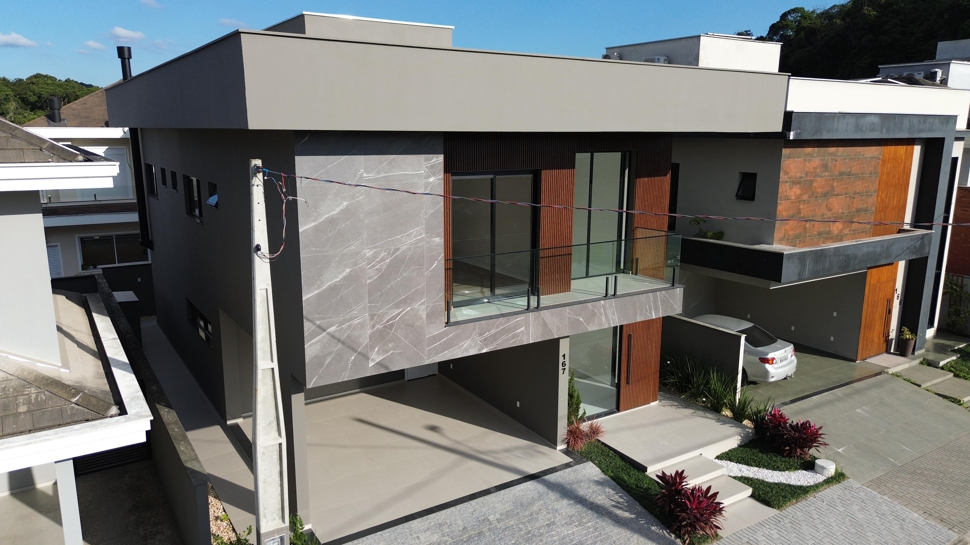 Imagem Sobrado à Venda, 237 m² em Vila Nova - Joinville