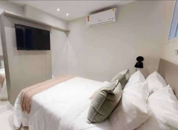 Imagem Apartamento com 2 Quartos à Venda, 52 m² em Copacabana - Rio de Janeiro