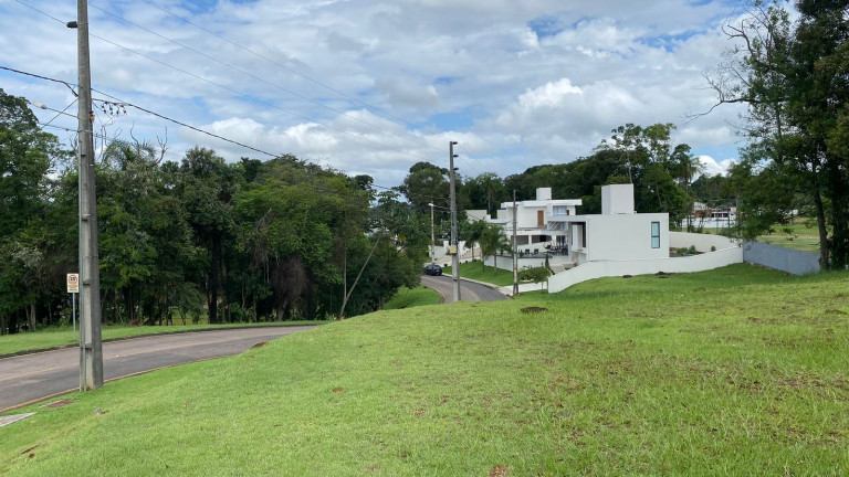 Imagem Terreno à Venda, 1.051 m² em Primeira Linha Pontilhão - Criciúma Imagem Terreno à Venda, 1.051 m² em Primeira Linha Pontilhão - Criciúma