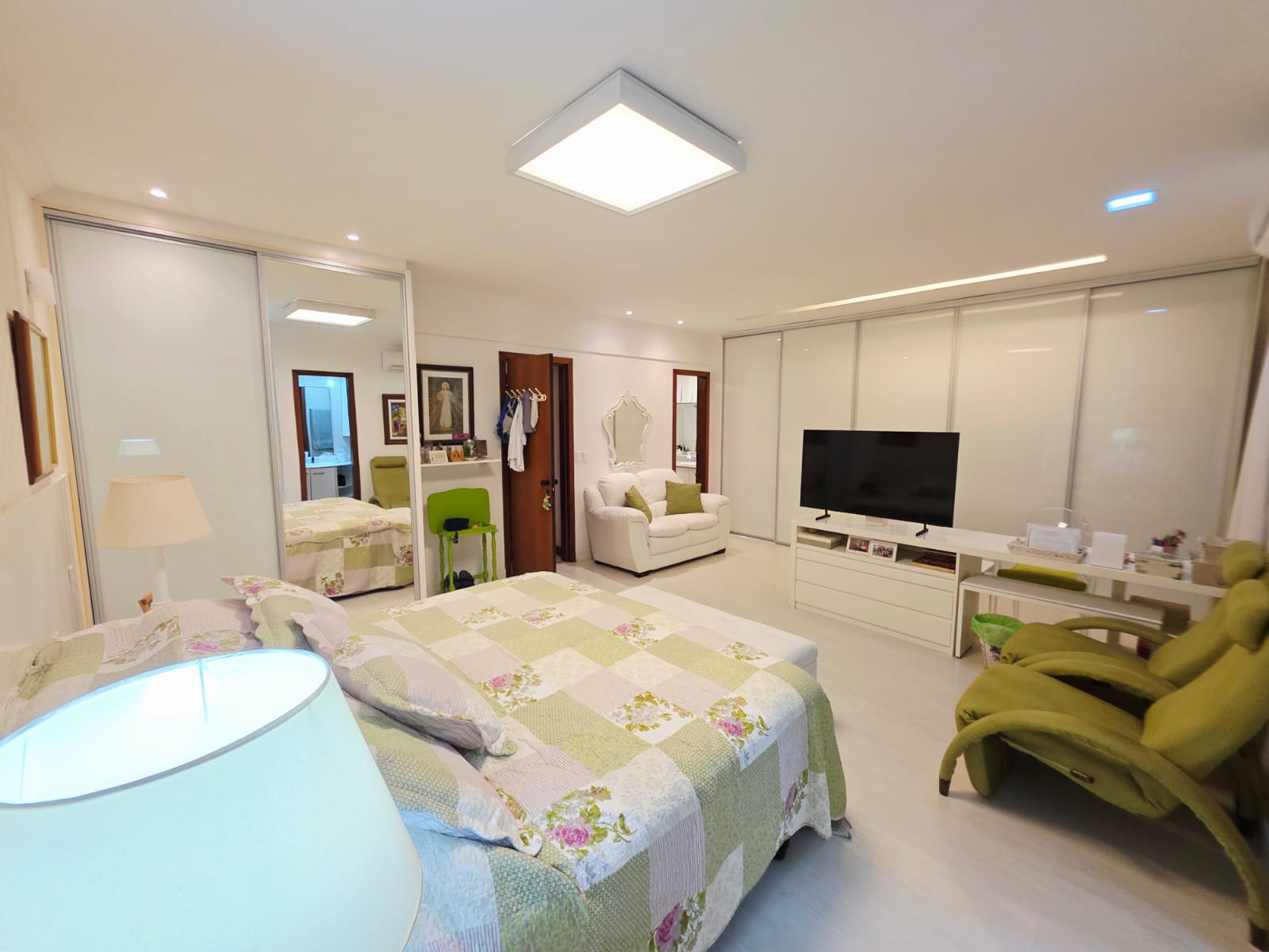 Imagem Apartamento com 4 Quartos à Venda, 224 m² em Pituba - Salvador