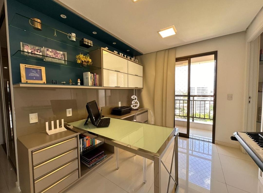 Imagem Apartamento com 4 Quartos à Venda, 209 m²em Guararapes - Fortaleza Imagem Apartamento com 4 Quartos à Venda, 209 m²em Guararapes - Fortaleza