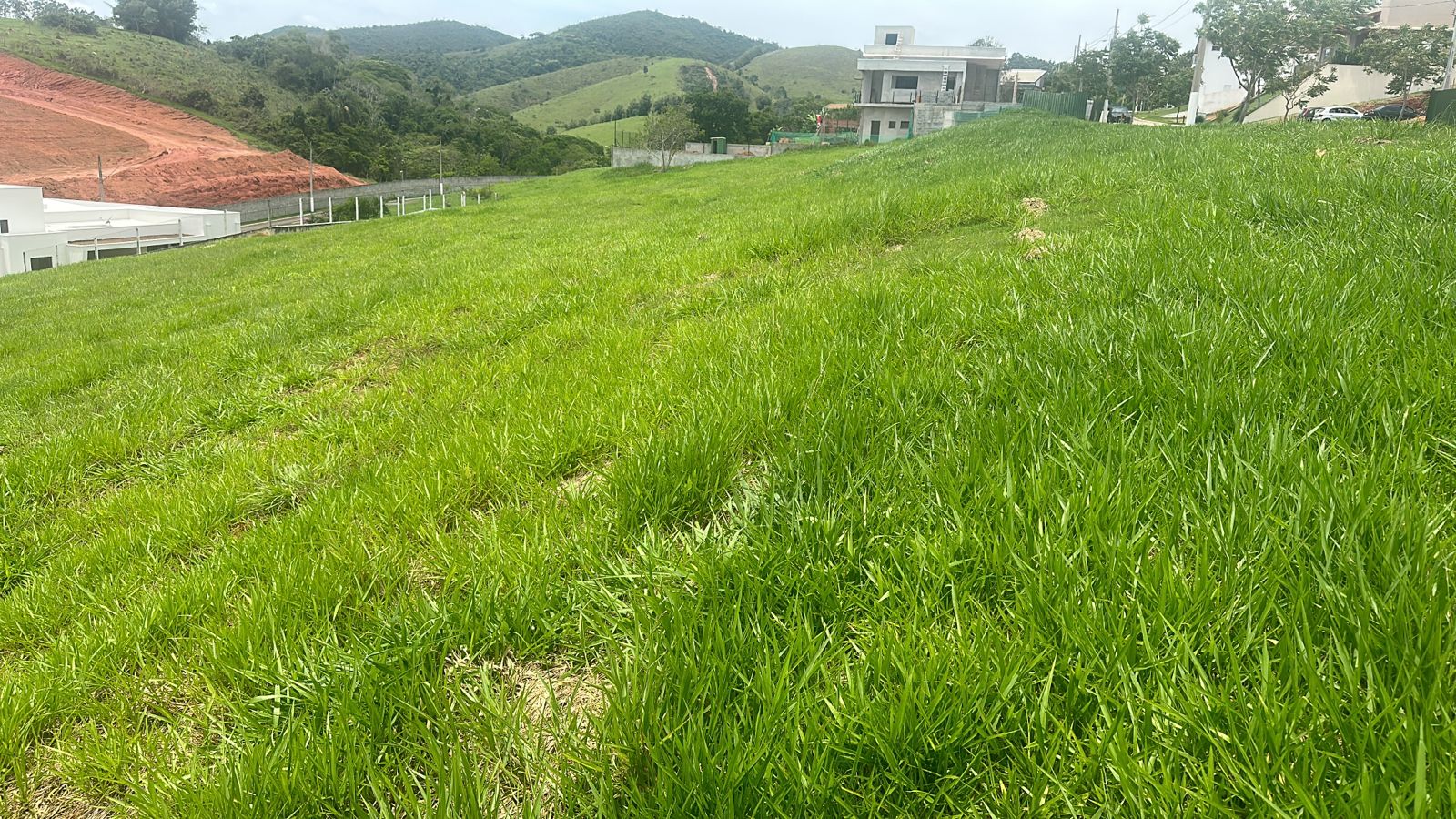Imagem Terreno em Condomínio à Venda, 1 m²em RESERVA FAZENDA SÃO FRANCISCO - Jambeiro Imagem Terreno em Condomínio à Venda, 1 m²em RESERVA FAZENDA SÃO FRANCISCO - Jambeiro