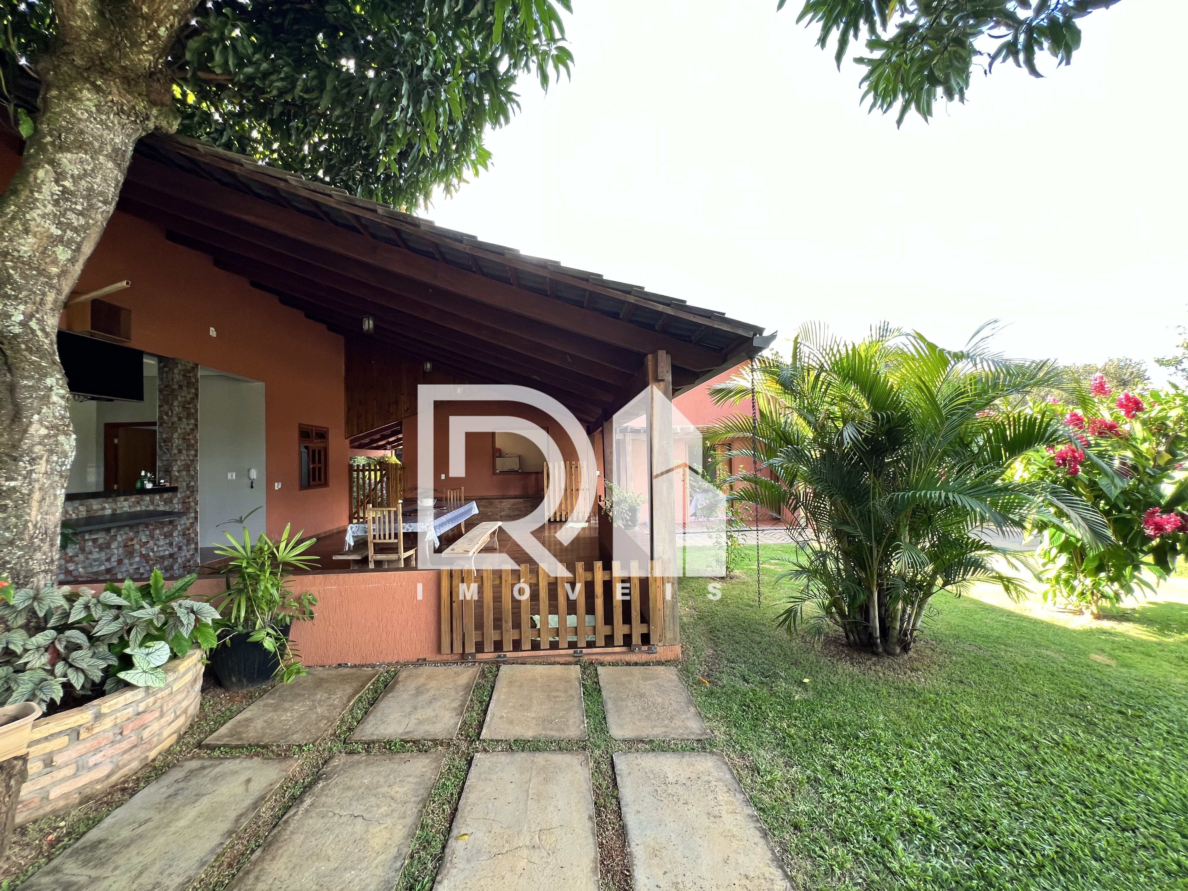 Imagem Casa com 3 Quartos à Venda, 400 m² em OLHOS D'ÁGUA - Alexânia Imagem Casa com 3 Quartos à Venda, 400 m² em OLHOS D'ÁGUA - Alexânia