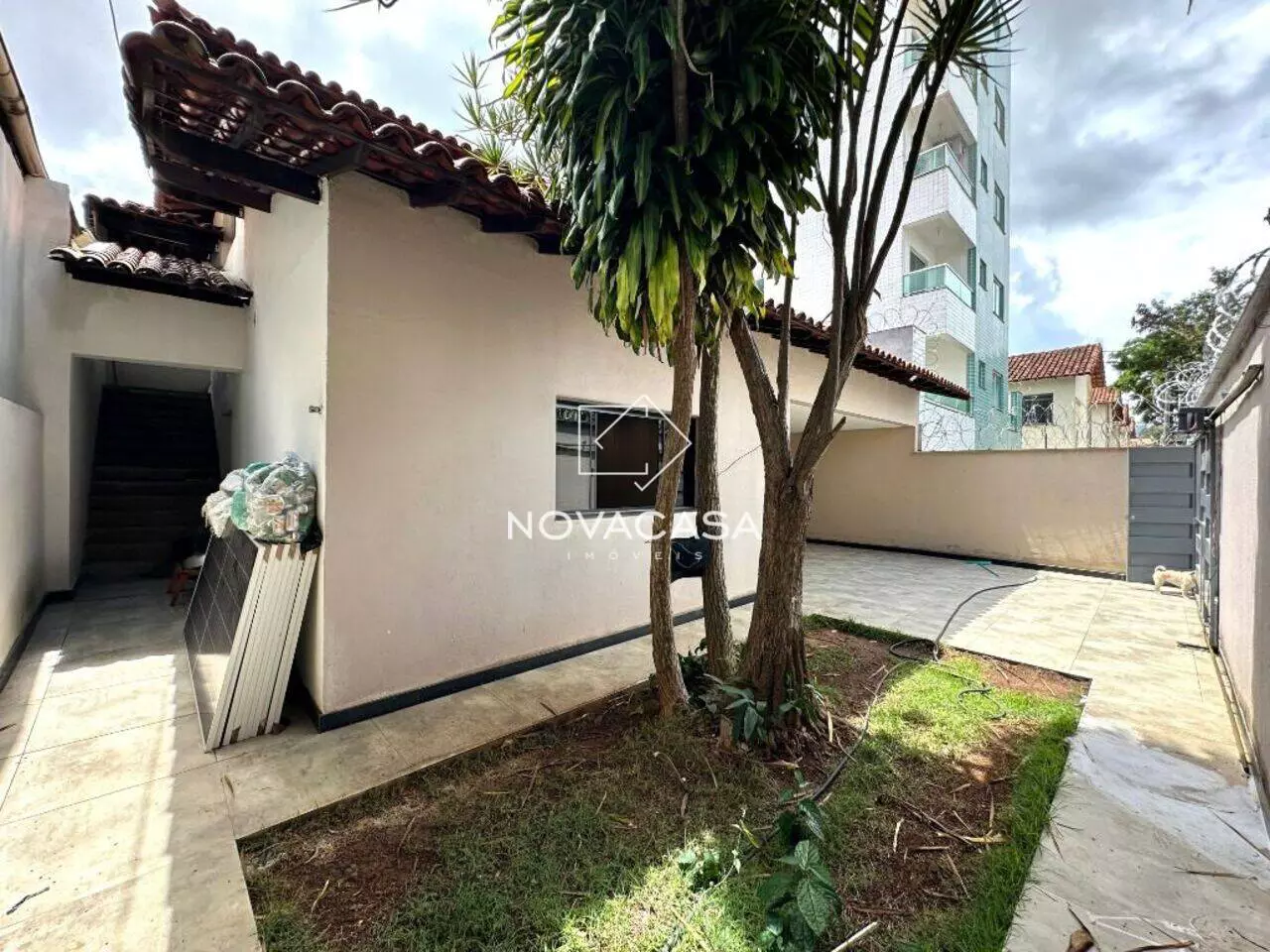 Imagem Casa com 5 Quartos à Venda, 250 m² em Rio Branco - Belo Horizonte