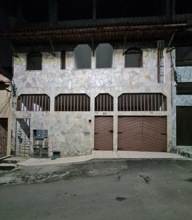 Edifício Residencial com 6 Quartos à Venda, 136 m² em Itapuã - Salvador