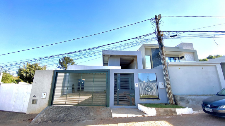 Imagem Casa de Condomínio com 3 Quartos à Venda,  em Samambaia Sul (Samambaia) - Brasília