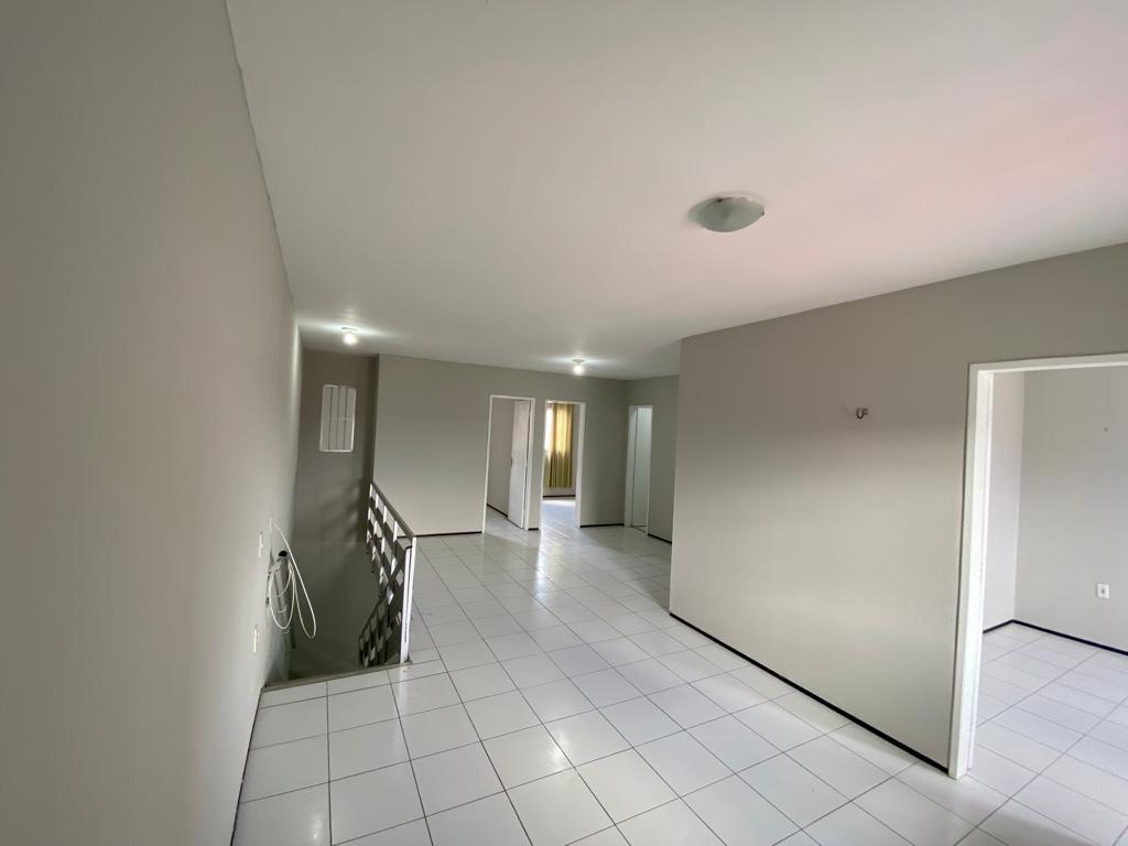 Imagem Casa com 3 Quartos à Venda, 158 m²em Demócrito Rocha - Fortaleza