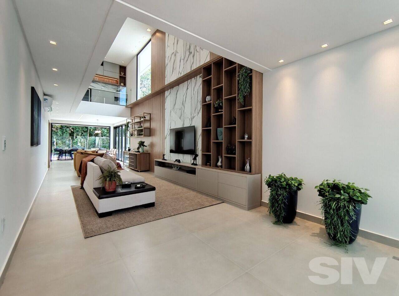 Imagem Sobrado com 5 Quartos à Venda, 370 m²em Riviera de São Lourenço - BERTIOGA