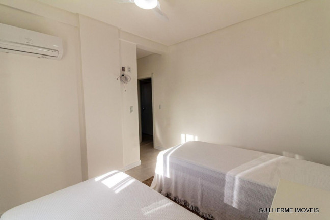 Imagem Apartamento com 3 Quartos à Venda, 90 m² em Meia Praia - Itapema