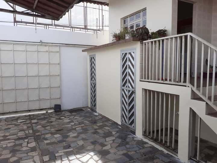 Imagem Casa com 3 Quartos à Venda, 300 m² em Japiim - Manaus