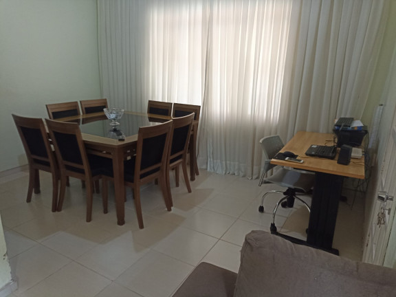 Imagem Casa com 2 Quartos à Venda, 150 m² em Centro - Foz do Iguaçu Imagem Casa com 2 Quartos à Venda, 150 m² em Centro - Foz do Iguaçu