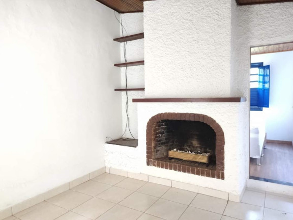 Imagem Casa de Condomínio com 3 Quartos à Venda,  em Albuquerque - Teresópolis