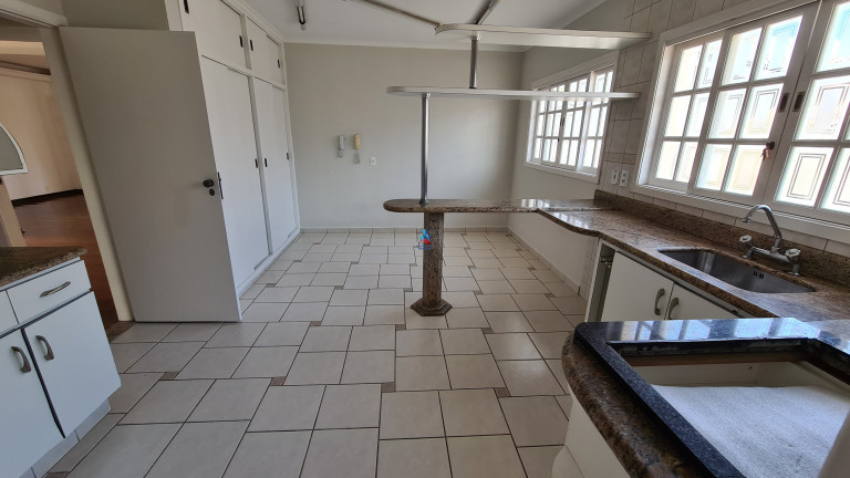 Imagem Casa com 4 Quartos à Venda, 400 m² em Jardim América - Bragança Paulista Imagem Casa com 4 Quartos à Venda, 400 m² em Jardim América - Bragança Paulista