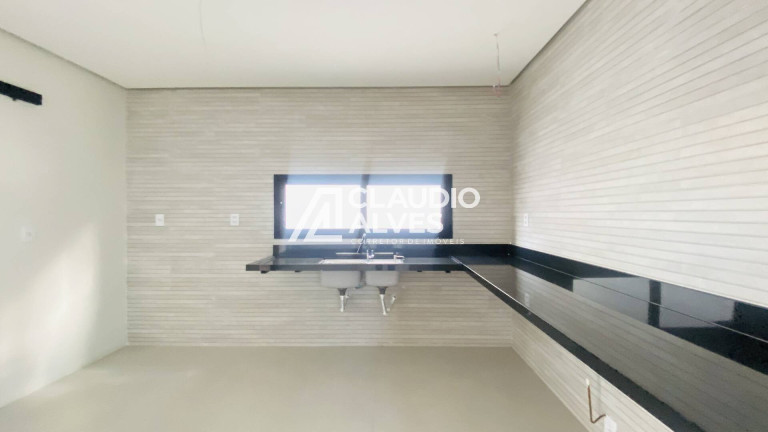 Imagem Casa de Condomínio com 3 Quartos à Venda, 242 m² em Papagaio - Feira De Santana