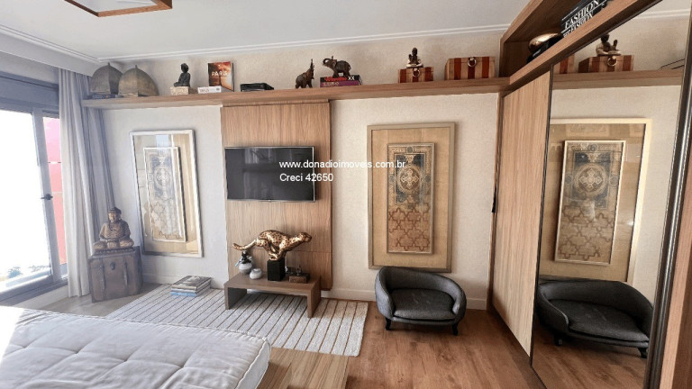Imagem Apartamento com 3 Quartos à Venda, 209 m² em Agronômica - Florianópolis