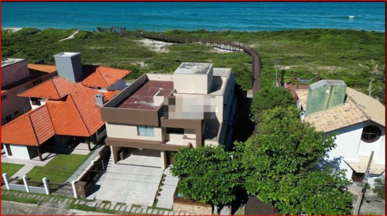 Casa com 4 Quartos à Venda,  em Morro Das Pedras - Florianópolis