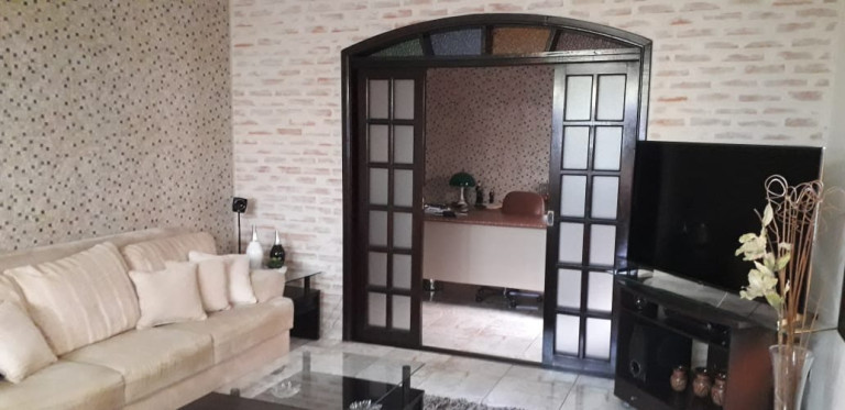Sobrado com 3 Quartos à Venda, 230 m² em Vila Ré - São Paulo