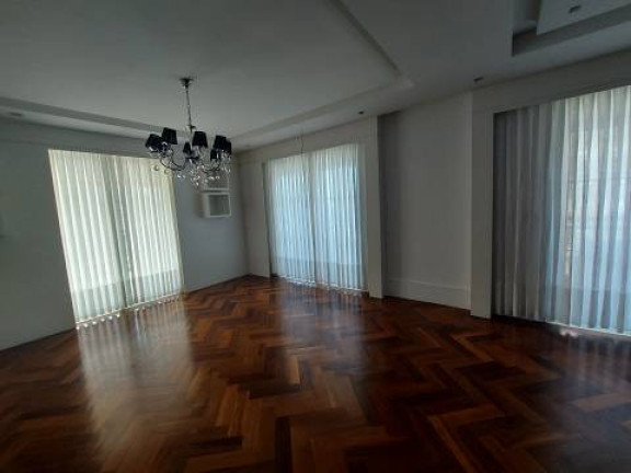 Apartamento com 4 Quartos à Venda, 360 m² em Aclimação - São Paulo