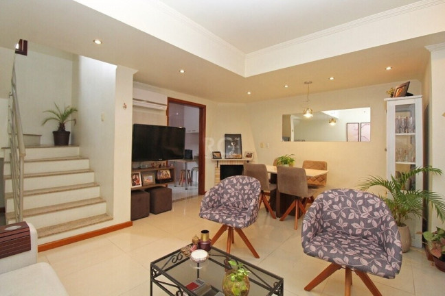 Imagem Casa de Condomínio com 3 Quartos à Venda, 172 m² em Medianeira - Porto Alegre Imagem Casa de Condomínio com 3 Quartos à Venda, 172 m² em Medianeira - Porto Alegre