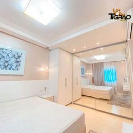 Imagem Apartamento com 3 Quartos à Venda, 139 m² em Centro - Balneário Camboriú Imagem Apartamento com 3 Quartos à Venda, 139 m² em Centro - Balneário Camboriú