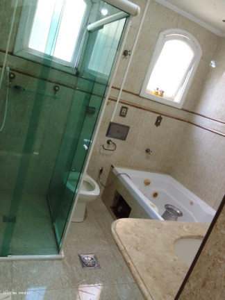 Imagem Casa com 4 Quartos à Venda, 247 m² em Jardim Virgínia - Guarujá Imagem Casa com 4 Quartos à Venda, 247 m² em Jardim Virgínia - Guarujá
