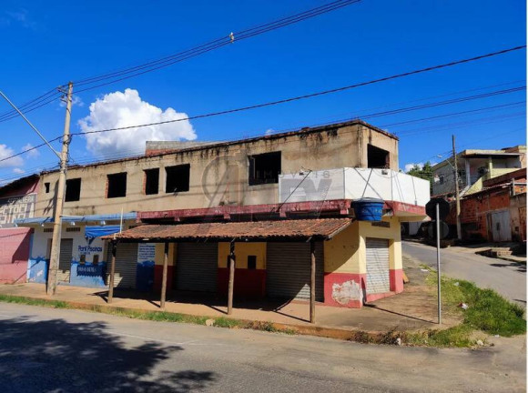 Ponto Comercial à Venda, 330 m² em Monte Carmelo - Montes Claros