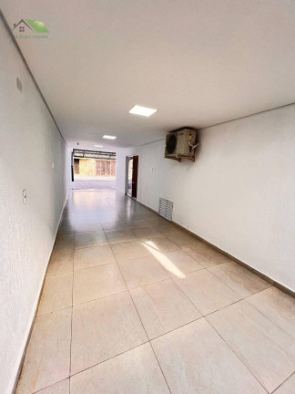 Imagem Casa de Condomínio com 3 Quartos à Venda, 205 m²