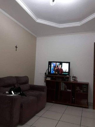 Imagem Casa com 3 Quartos à Venda, 148 m² em Vila São José - Taubaté Imagem Casa com 3 Quartos à Venda, 148 m² em Vila São José - Taubaté