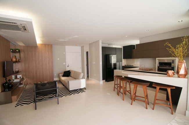 Imagem Imóvel com 4 Quartos à Venda, 153 m² em Centro - Balneário Camboriú