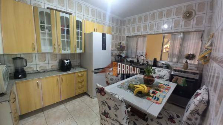 Imagem Sobrado com 6 Quartos à Venda, 266 m² em Vila Sampaio - São Paulo