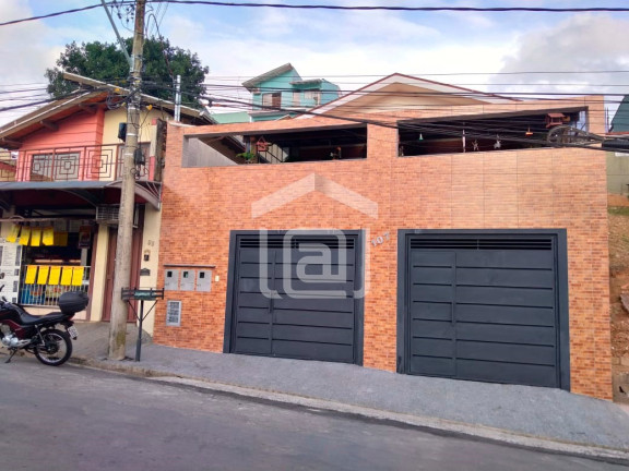 Imagem Casa com 3 Quartos à Venda, 215 m² em Jardim Paraíso - Poços De Caldas
