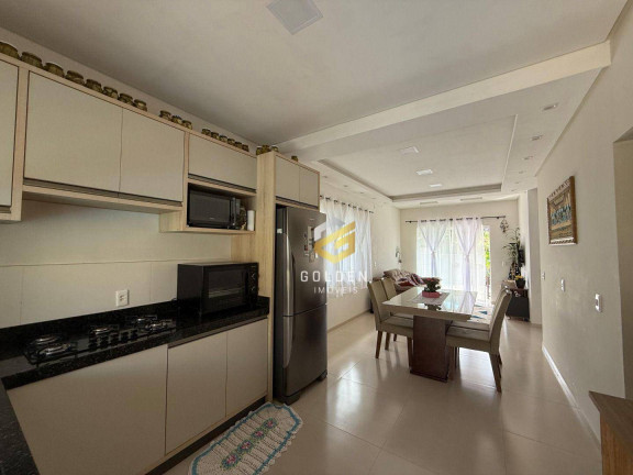 Imagem Casa com 3 Quartos à Venda, 150 m² em Centro - Bombinhas