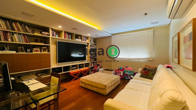 Imagem Apartamento com 4 Quartos à Venda, 251 m² em Campo Belo - São Paulo Imagem Apartamento com 4 Quartos à Venda, 251 m² em Campo Belo - São Paulo